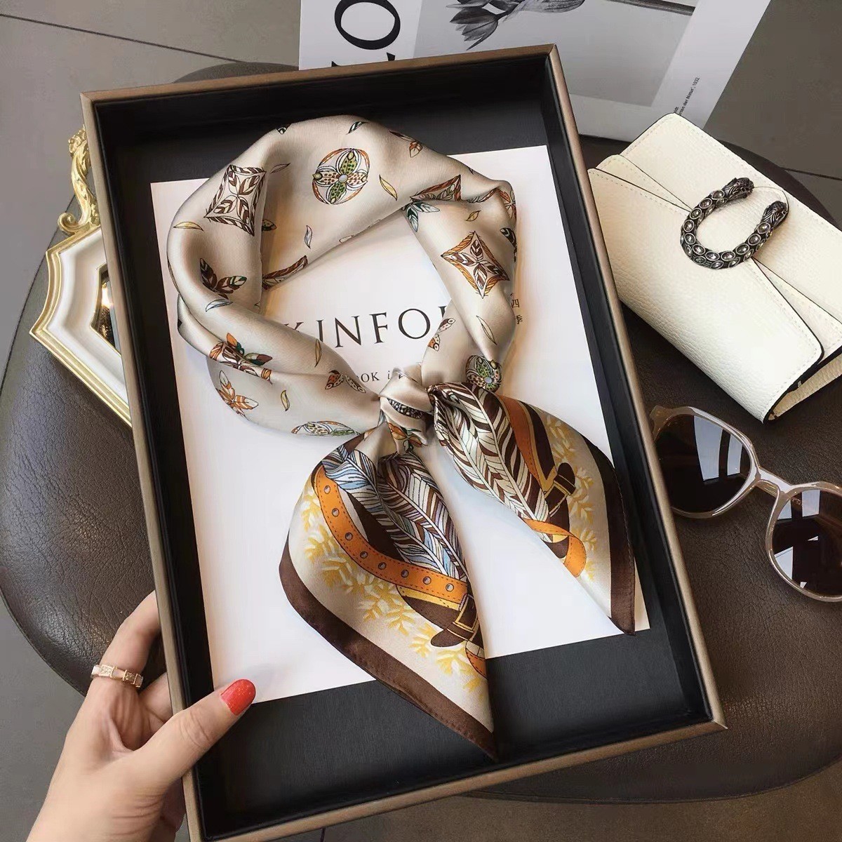 Ribbon Wired Satin - Luxe Mode Print 70*70 Cm Zijden