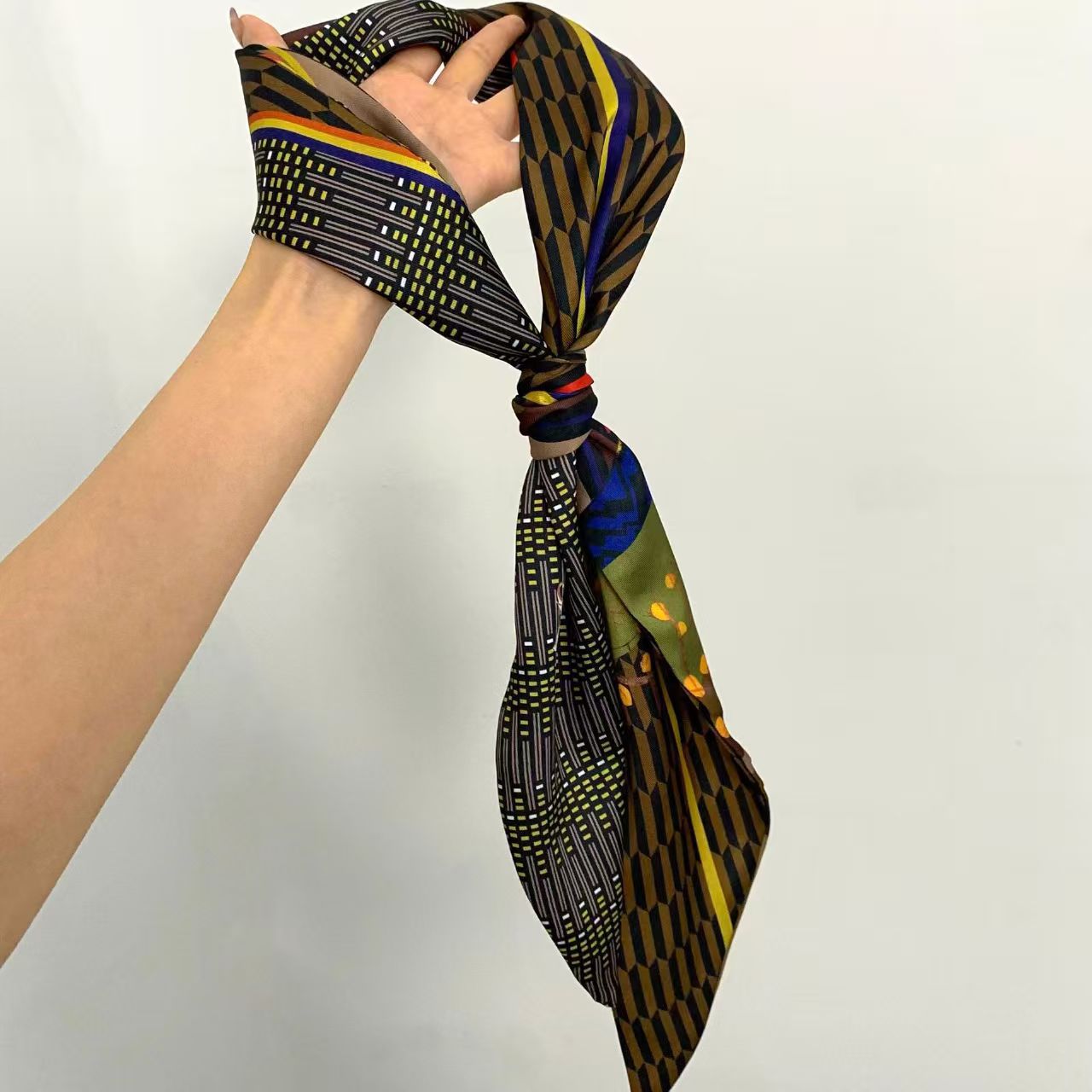 Luxe Print Lang Haarlint Bevel - Ribbon Wired Satin recensie en prijs